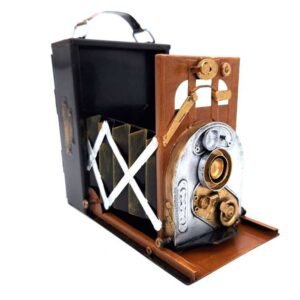 Retro kamera – dovana fotografui ar filmų kūrėjui